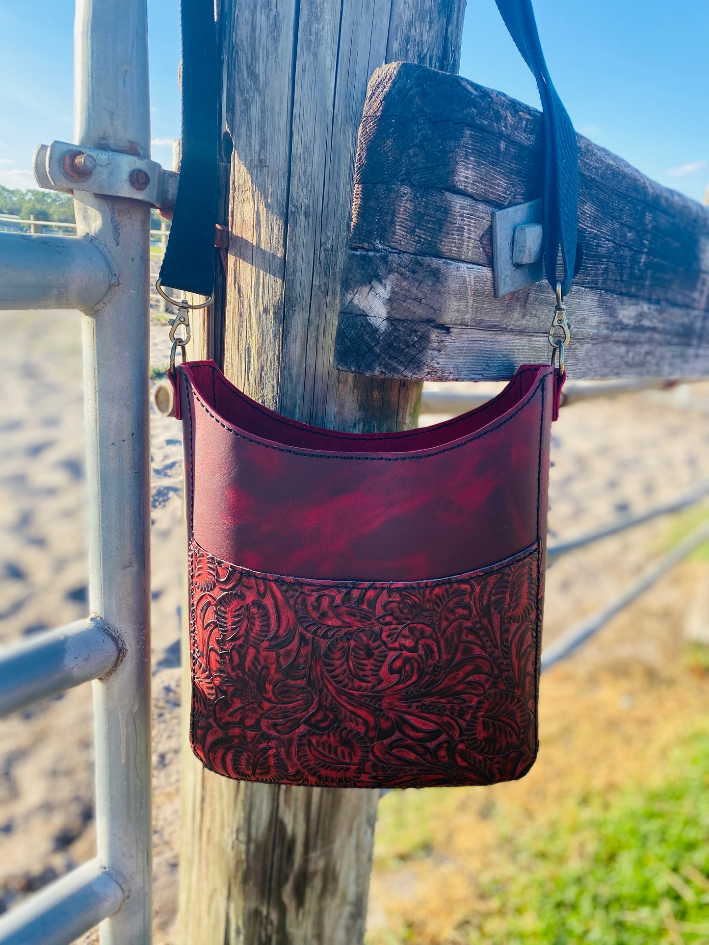 Handcrafted Leather Tote – Black Cherry Denver Side Cowhide