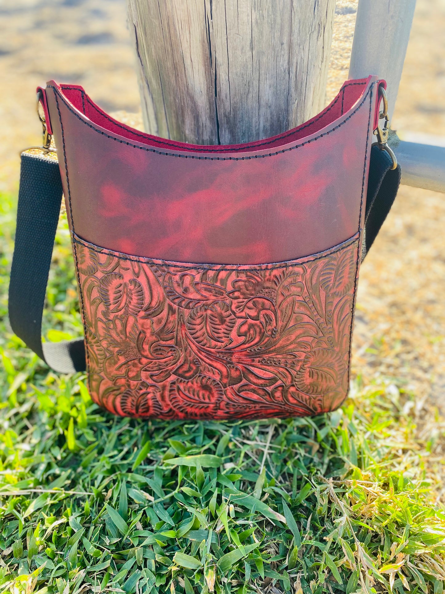 Handcrafted Leather Tote – Black Cherry Denver Side Cowhide