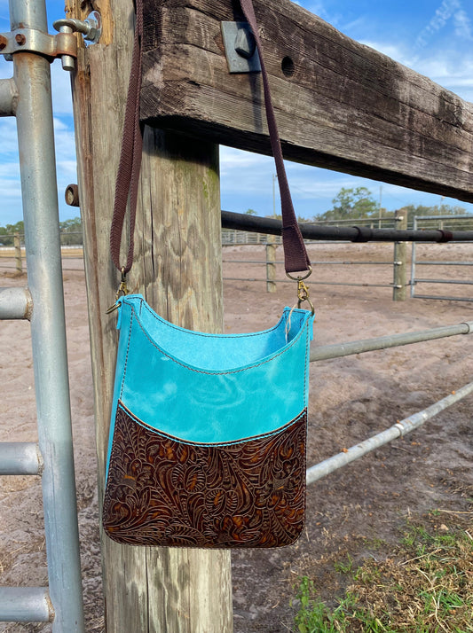 Hand-Crafted Leather Tote (Aqua)