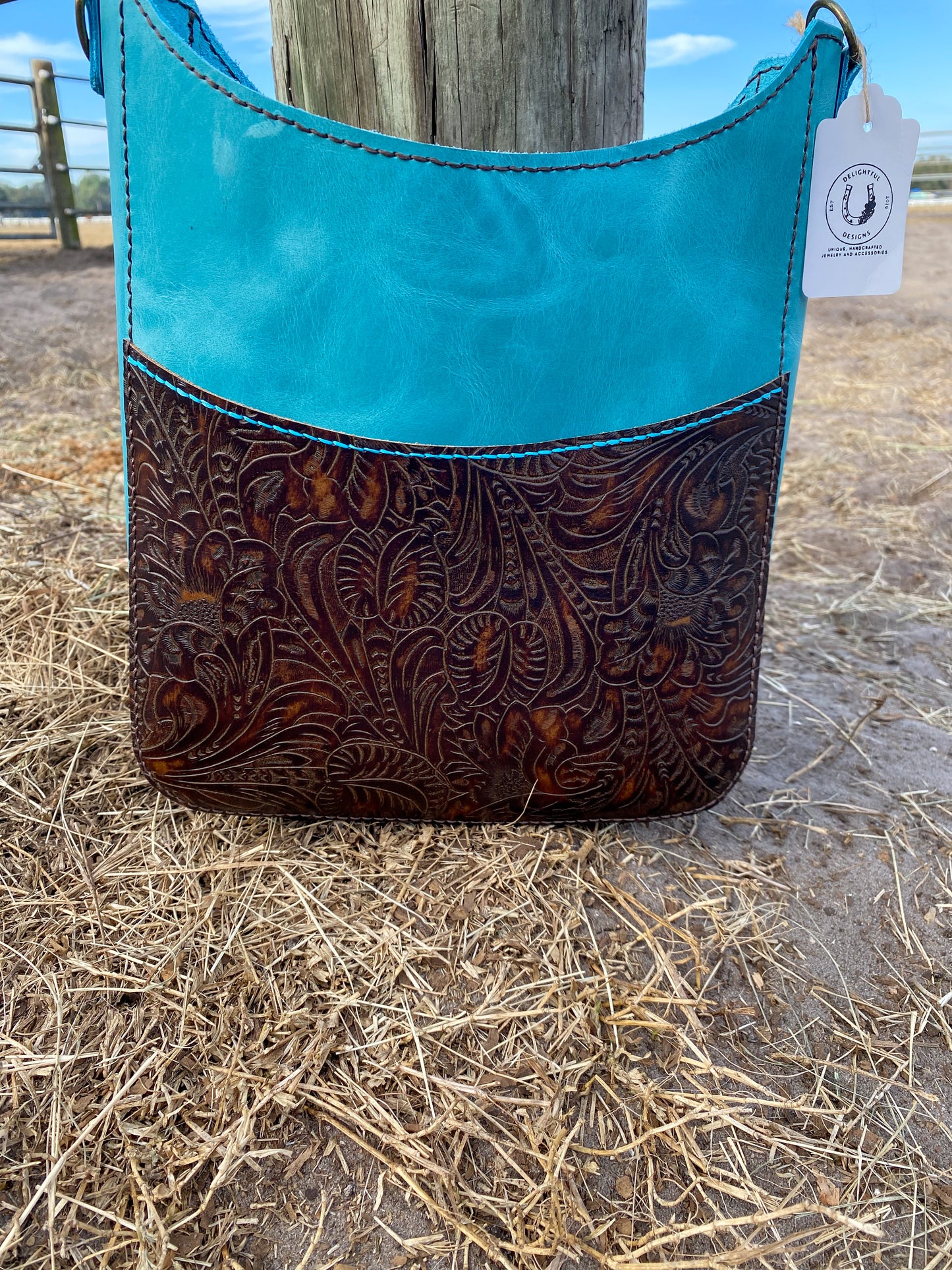 Hand-Crafted Leather Tote (Aqua)