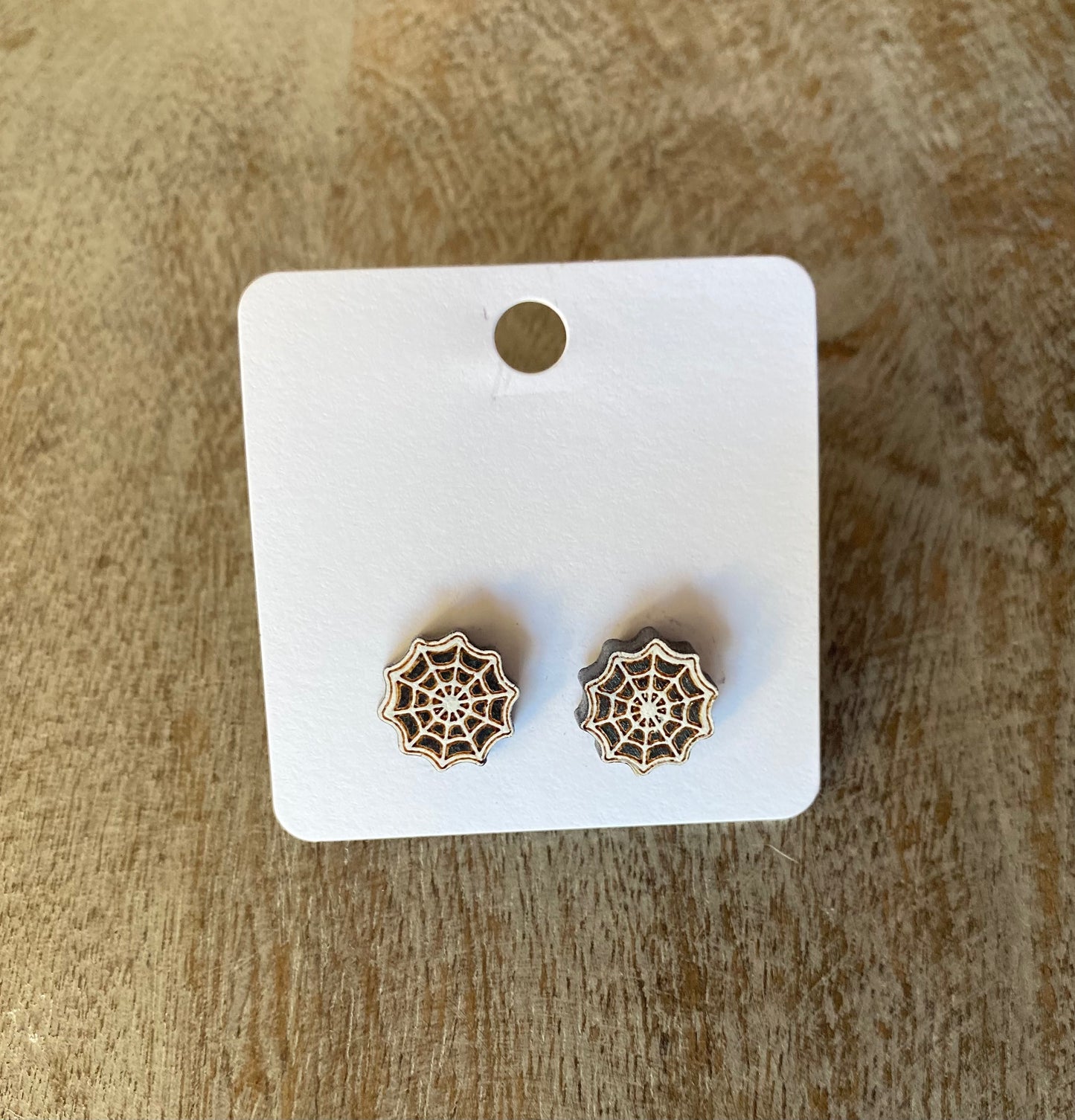 Spiderweb Studs